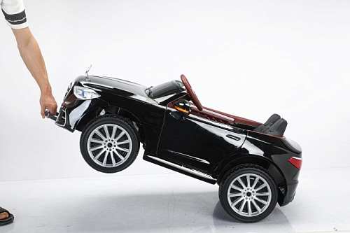 Автомобиль Mercedes Benz Maybach S600 6108 Черный краска Автомобиль Mercedes Benz Maybach S600 6108 Черный краска