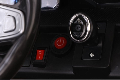 Автомобиль Aston Martin FLSeat YHF3913 Коричневый краска Автомобиль Aston Martin FLSeat YHF3913 Коричневый краска