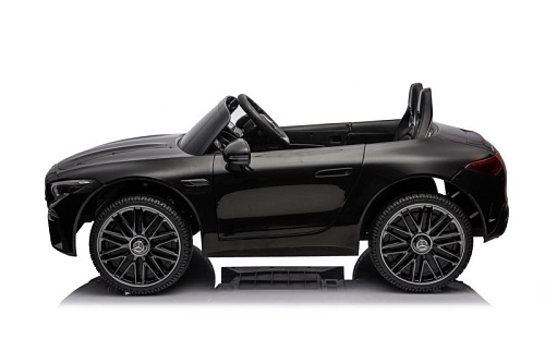 Автомобиль Mercedes Benz DK SL63 Черный краска Автомобиль Mercedes Benz DK SL63 Черный краска