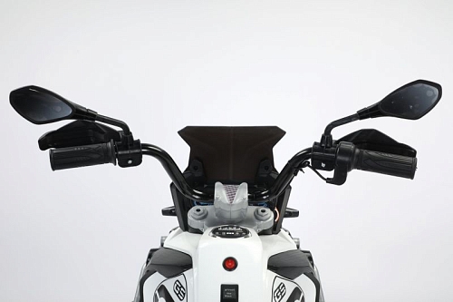 Мотоцикл Suzuki GSX YHE8672A ЧЗ Белый Мотоцикл Suzuki GSX YHE8672A ЧЗ Белый