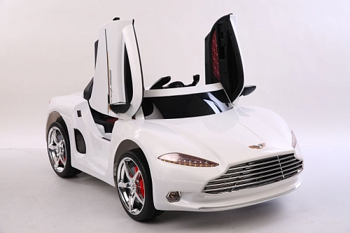 Автомобиль Aston Martin FLSeat YHF3913 Белый Автомобиль Aston Martin FLSeat YHF3913 Белый