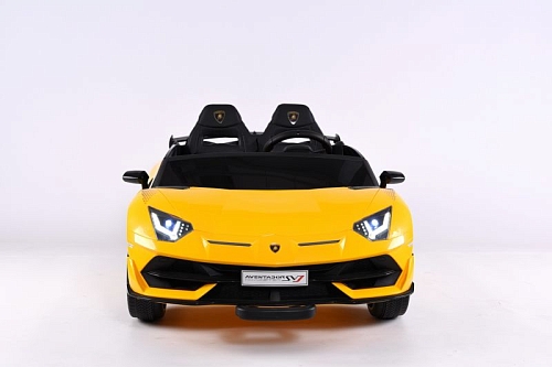Автомобиль Lamborghini Aventador 019 Желтый Автомобиль Lamborghini Aventador 019 Желтый